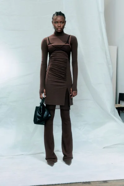 Look 10